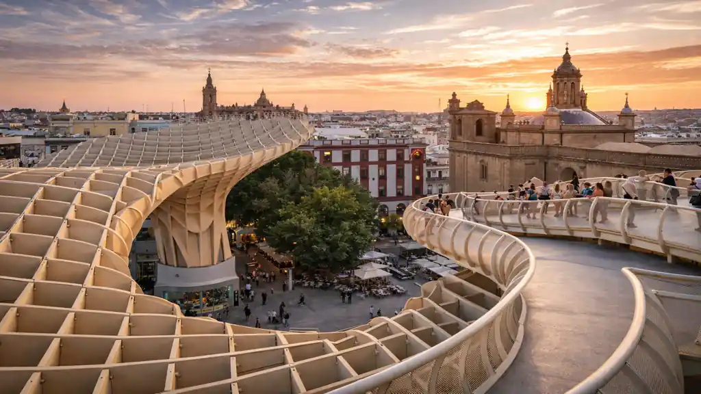 Passerelle panoramique du Metropol Parasol à Séville au coucher du soleil avec vue sur la ville et la Plaza de la Encarnación depuis Las Setas de Sevilla.